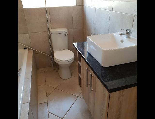 2 BEDROOM TOWNHOUSE FOR SALE IN KOOKRUS